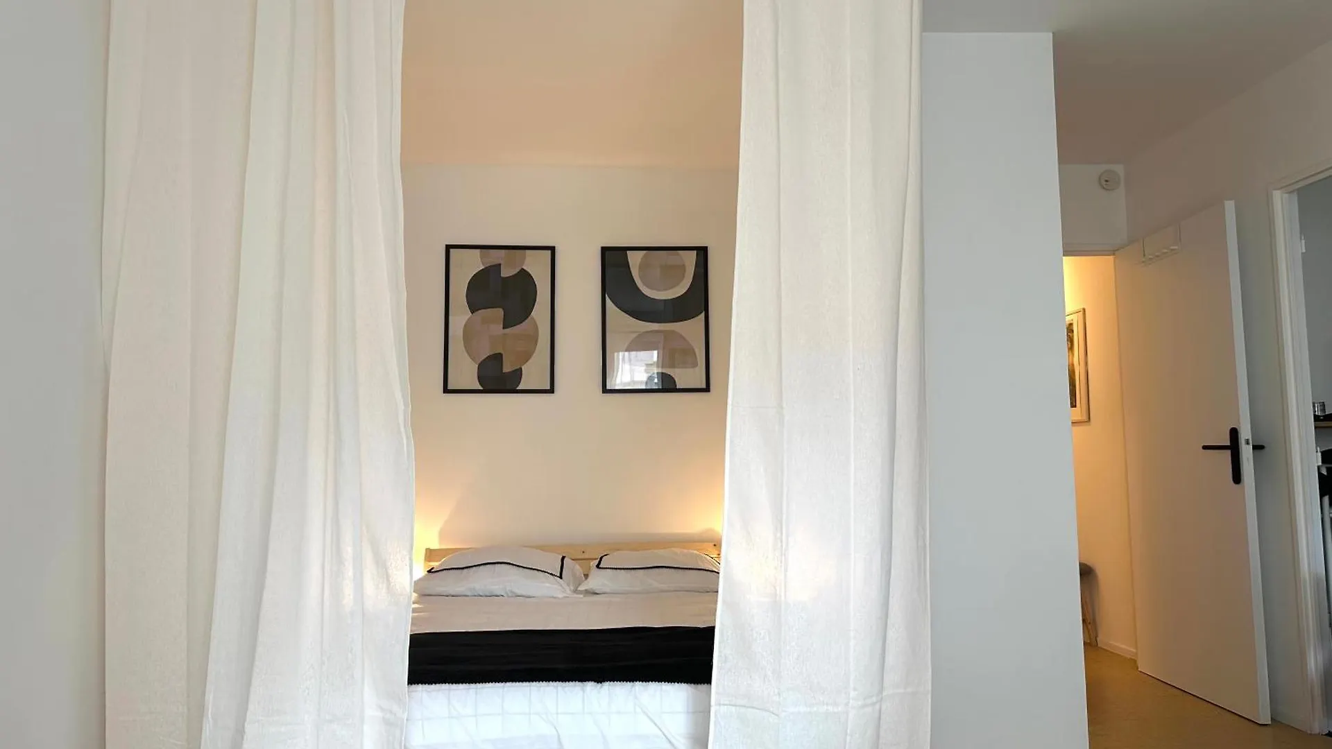 Le Gambetta Paris Apartment France