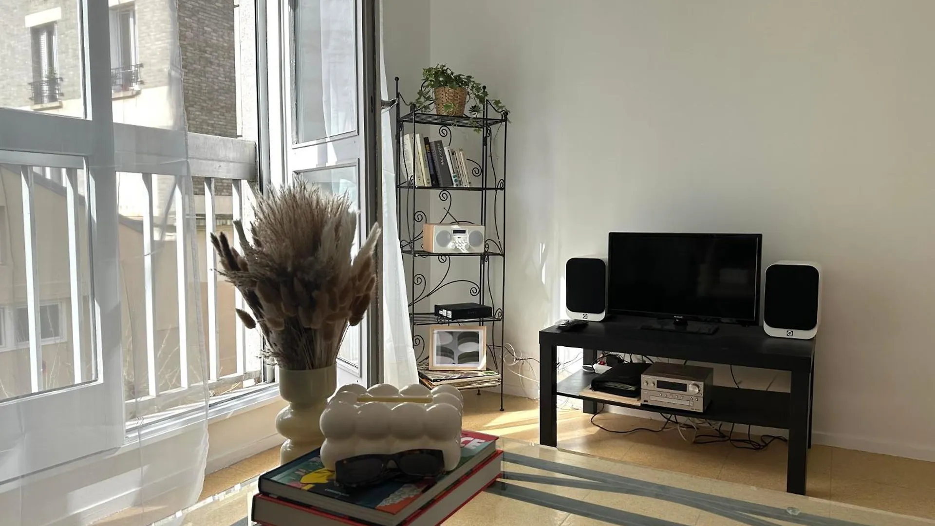Le Gambetta Paris Apartment 0*,  France