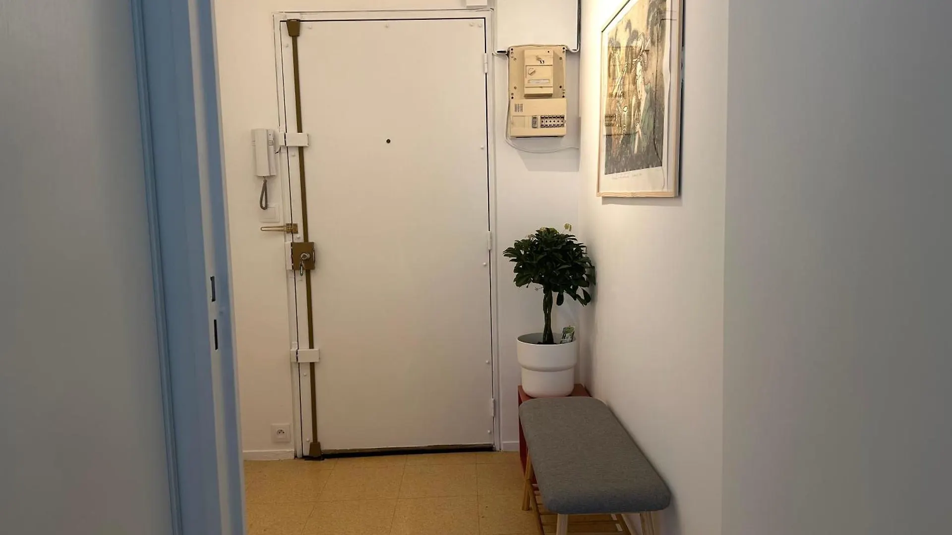Le Gambetta Paris Apartment