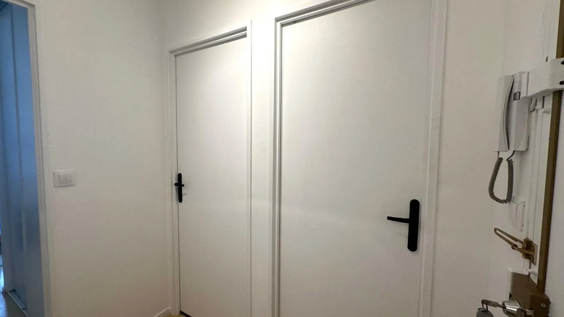Le Gambetta Paris Apartment 0*,